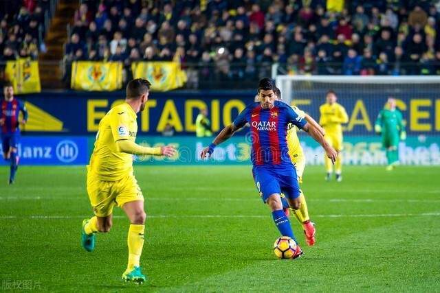 中国足球少年遇上英超小将